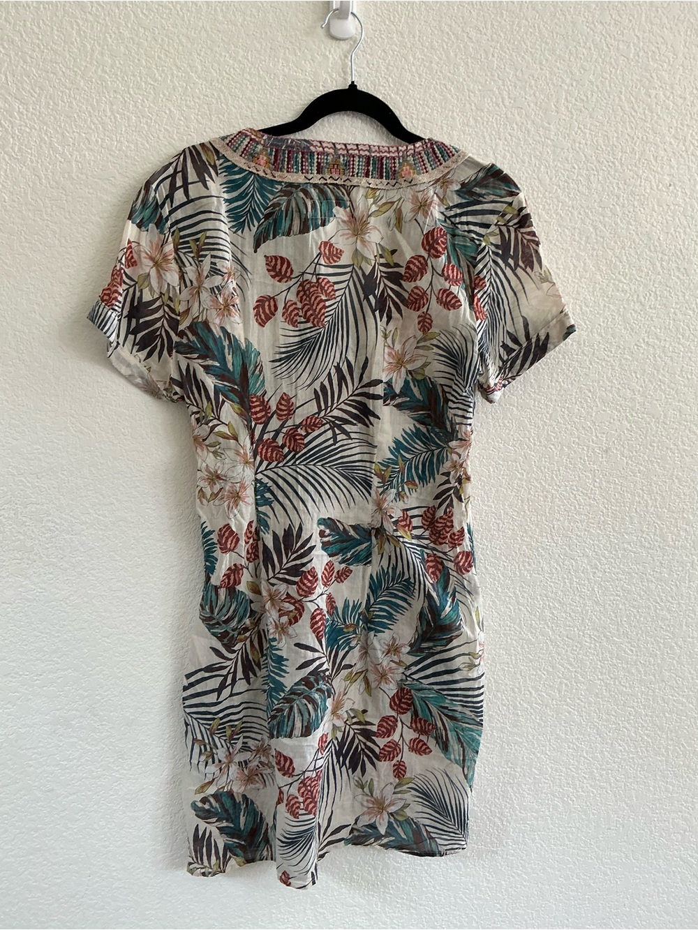 Johnny Was Ivory Tropical Print Short Dress with Teal & Rust Accents Size Large - Picture 3 of 9